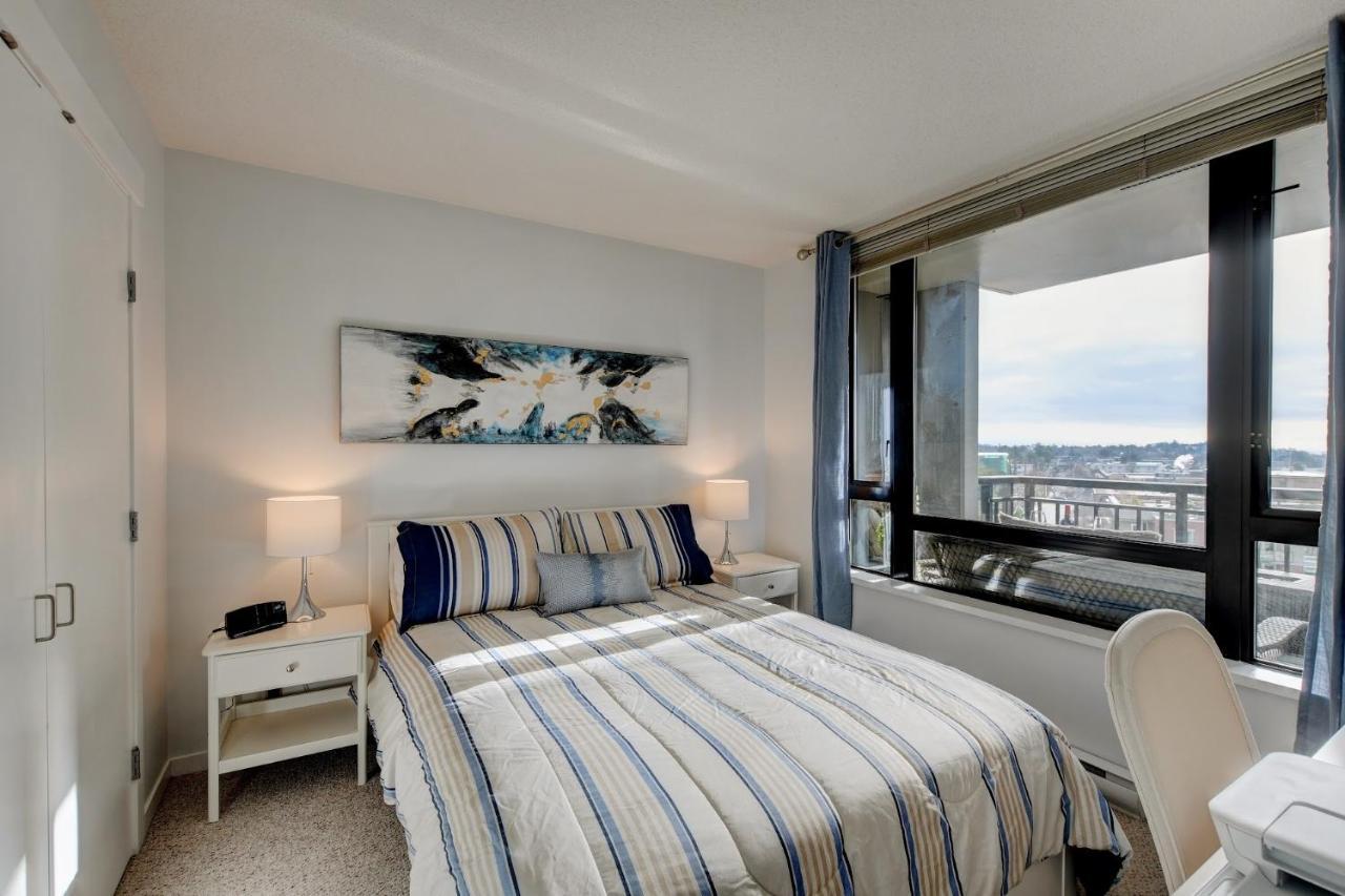 The Astoria Flair Apartment วิกตอเรีย ภายนอก รูปภาพ